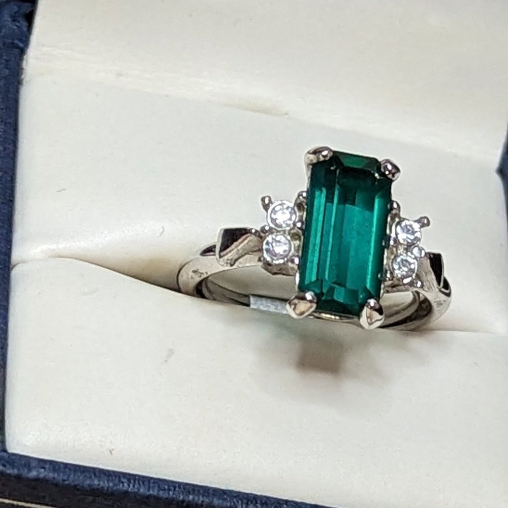 Ring size 7 Emerald Cut Cz 12mm x 5 Rhodium Platinum Finish Size 7 AVON